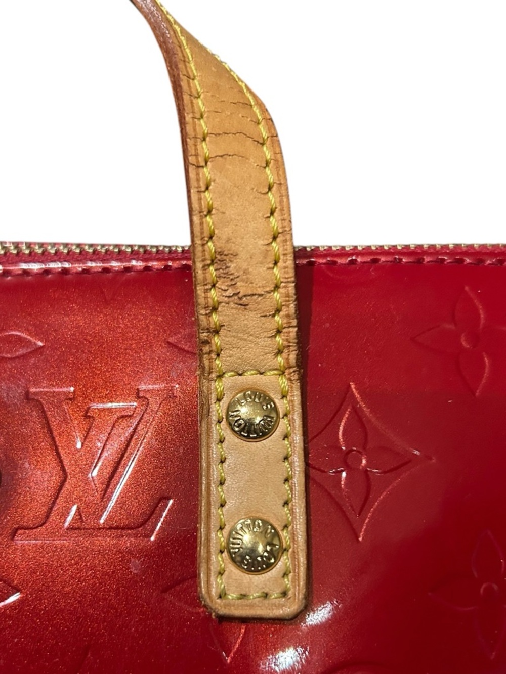 LOUIS VUITTON Monogram Red Leather Vernis Bellevue PM Tote Handbag AUTHENTICATED - Picture 13 of 16